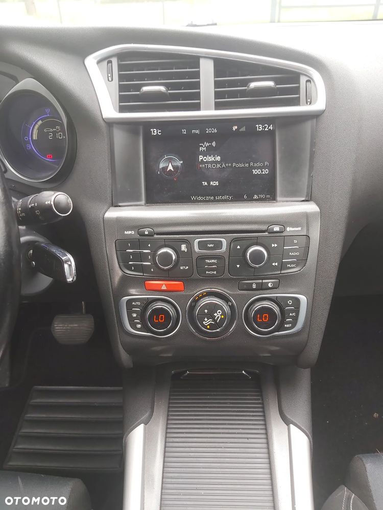 Citroën C4 e-HDi 115 ETG6 Exclusive - 27