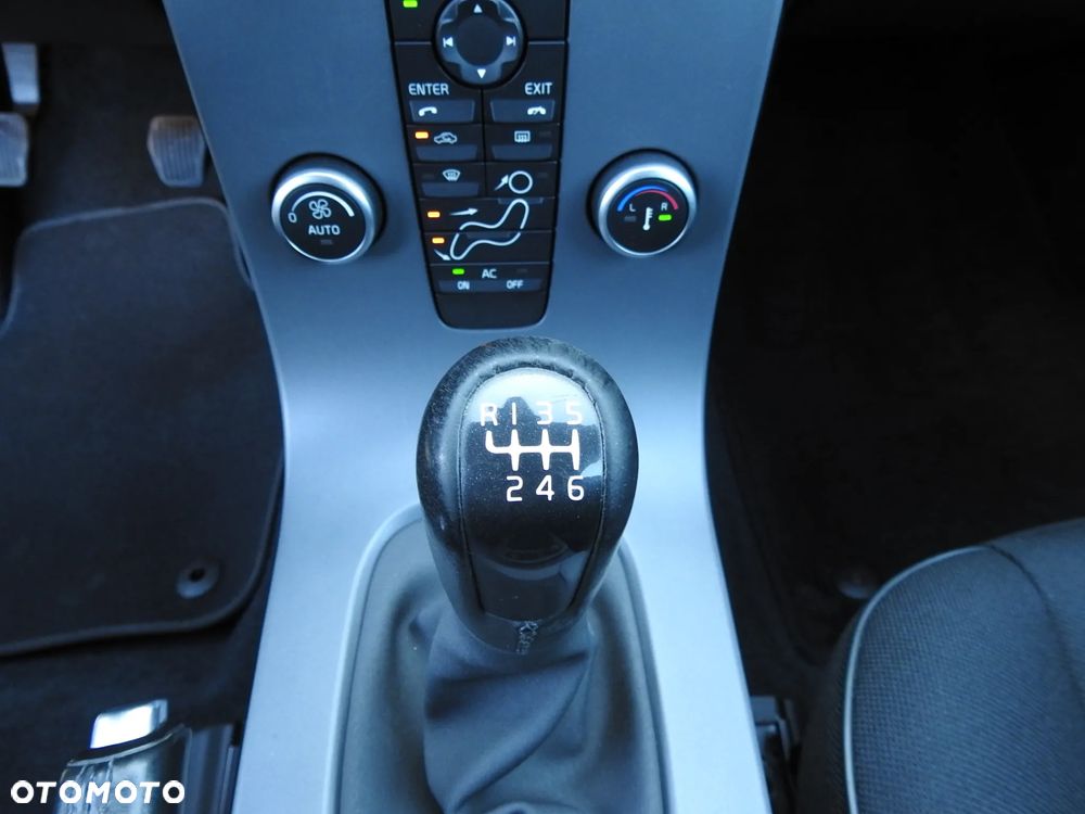 Volvo V50 DPF DRIVe Business Edition - 24