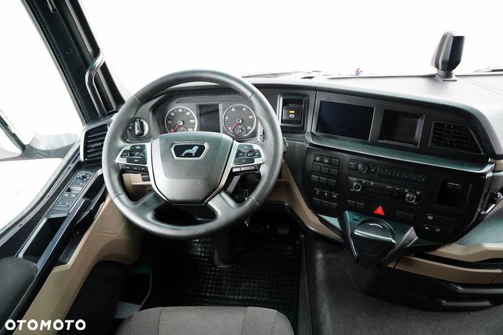MAN TGX 18.470 / MEGA / LOW DECK / NAVI RIO / EURO 6 - 28