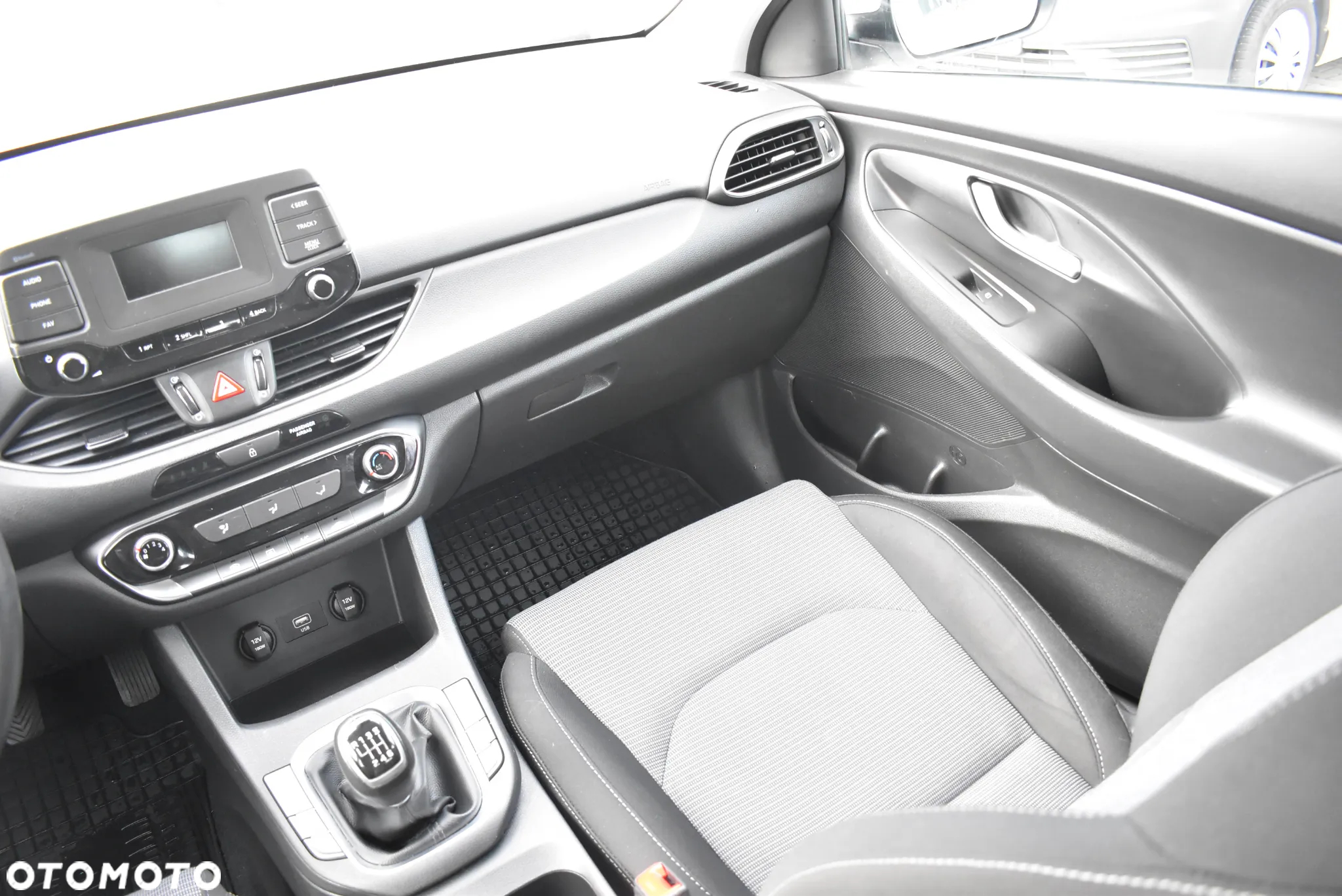 Hyundai i30 1.5 DPI Modern - 20