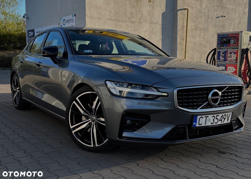 Volvo S60 T5 R-Design - 1