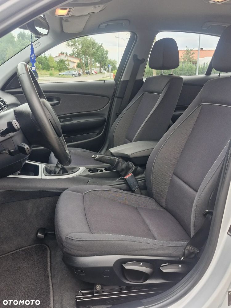 BMW Seria 1 - 23