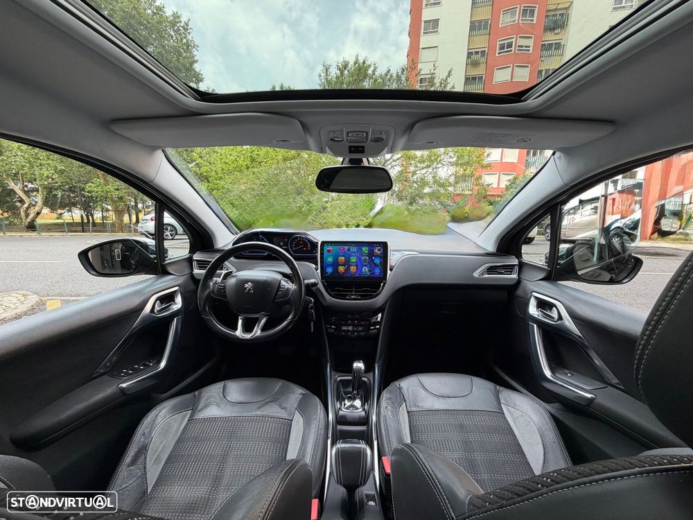 Peugeot 2008 1.6 e-HDi Allure 2-Tronic - 24