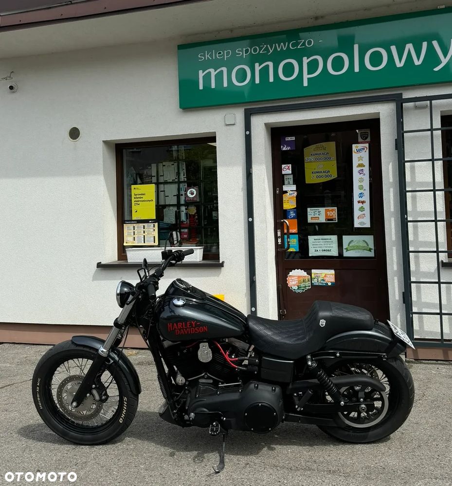 Harley-Davidson Dyna Street Bob - 4