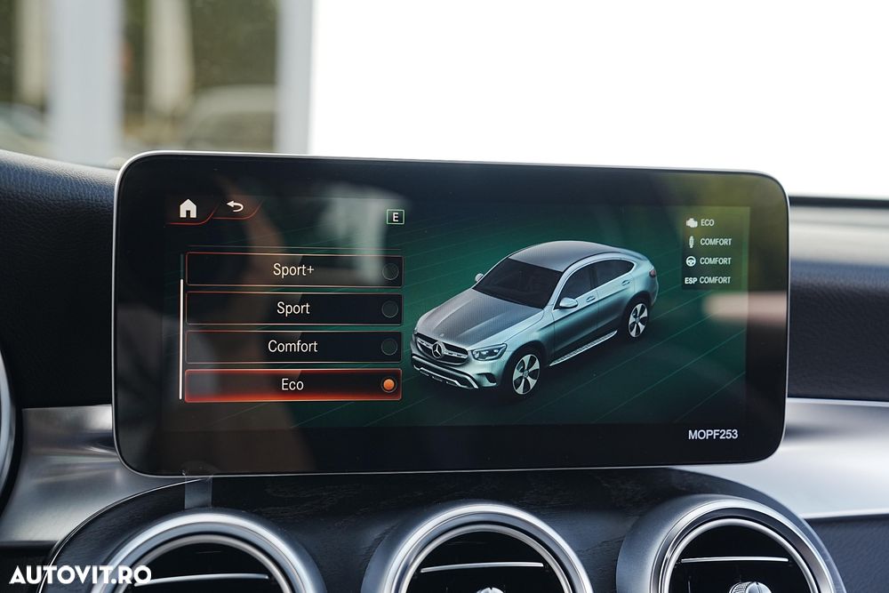 Mercedes-Benz GLC 220 d 4MATIC 9G-TRONIC AMG Line - 23