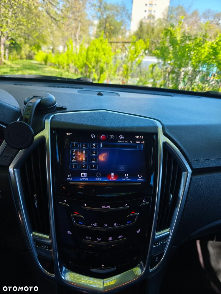 Cadillac SRX - 34