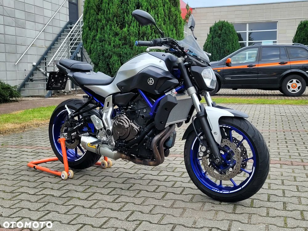 Yamaha MT - 7