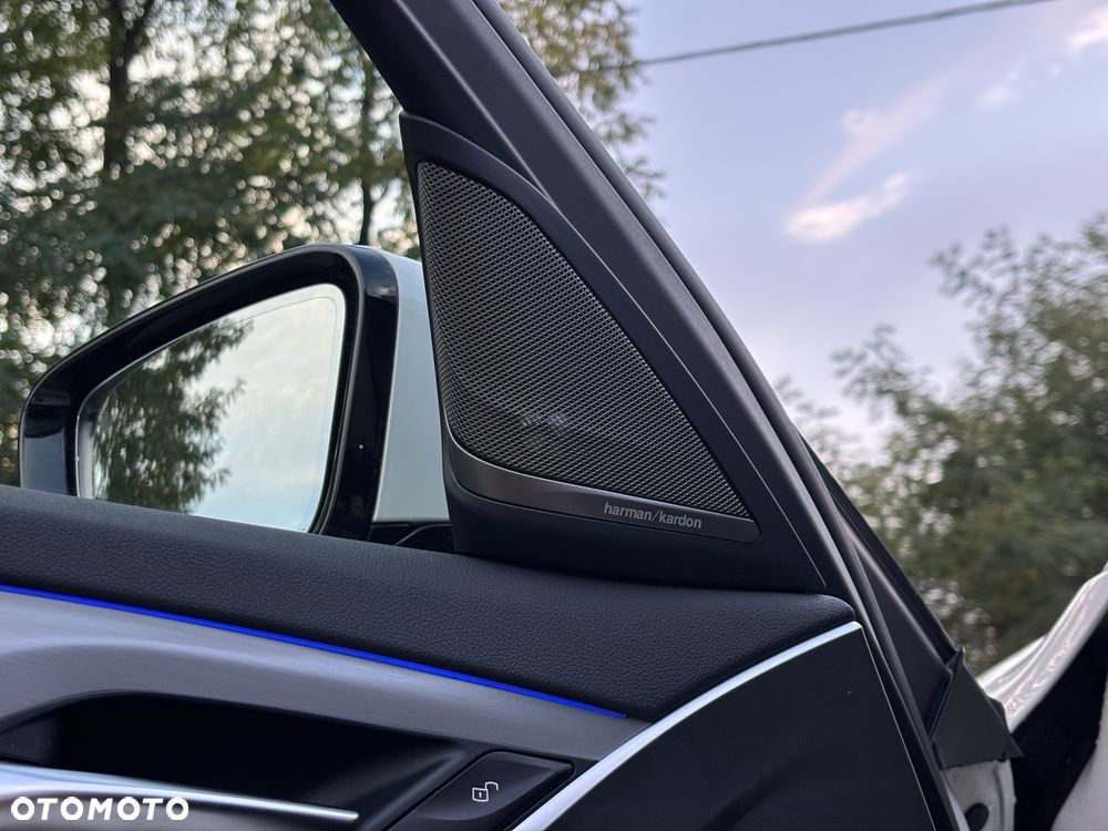 BMW Seria 5 520d M Sport Edition - 13