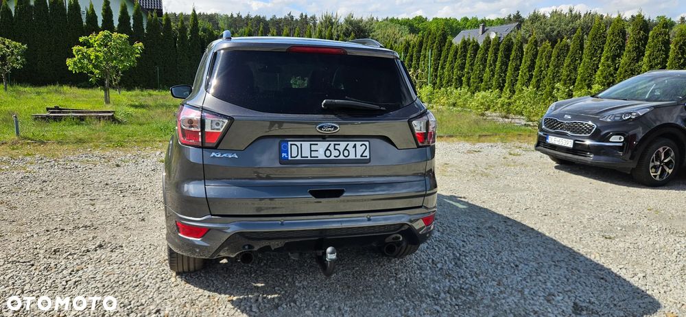 Ford Kuga 2.0 TDCi 2x4 ST-Line - 9