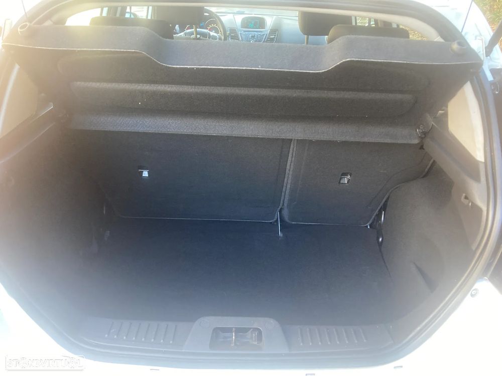 Ford Fiesta 1.5 TDCi Trend - 27