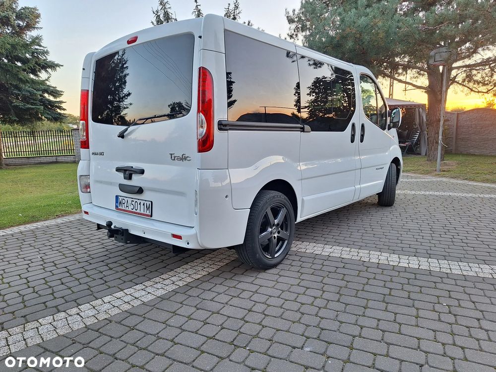 Renault Trafic FAP Passenger Black Edition - 14