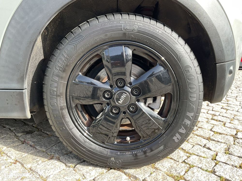 MINI 3 Portas One D - 15