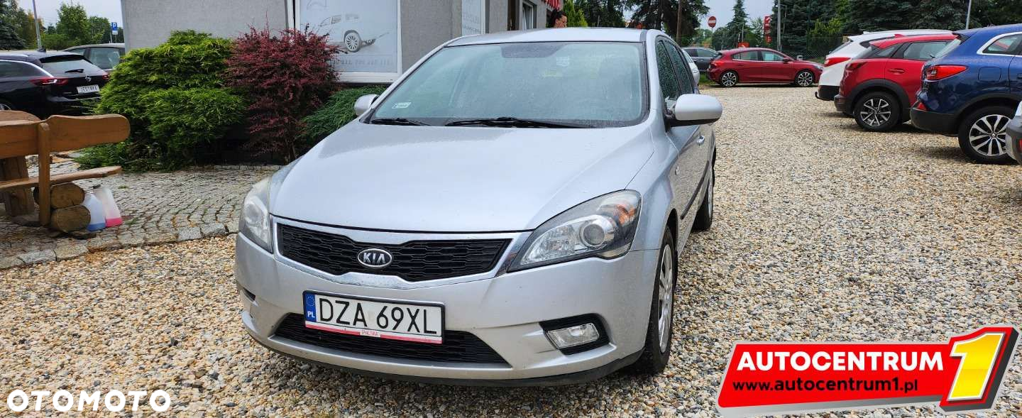 Kia Ceed - 9