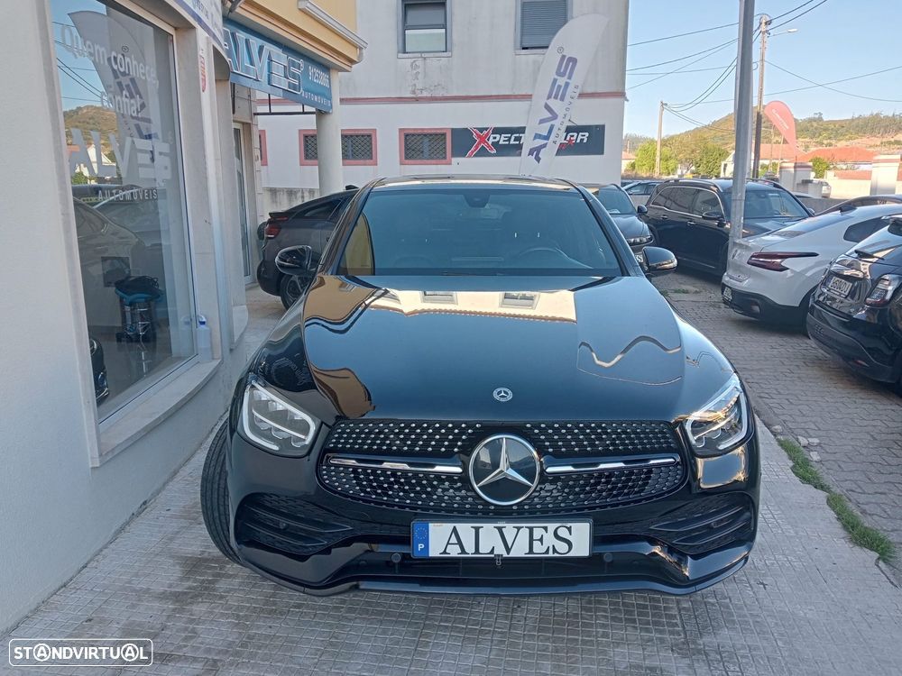 Mercedes-Benz GLC 300 e Coupe 4Matic - 3
