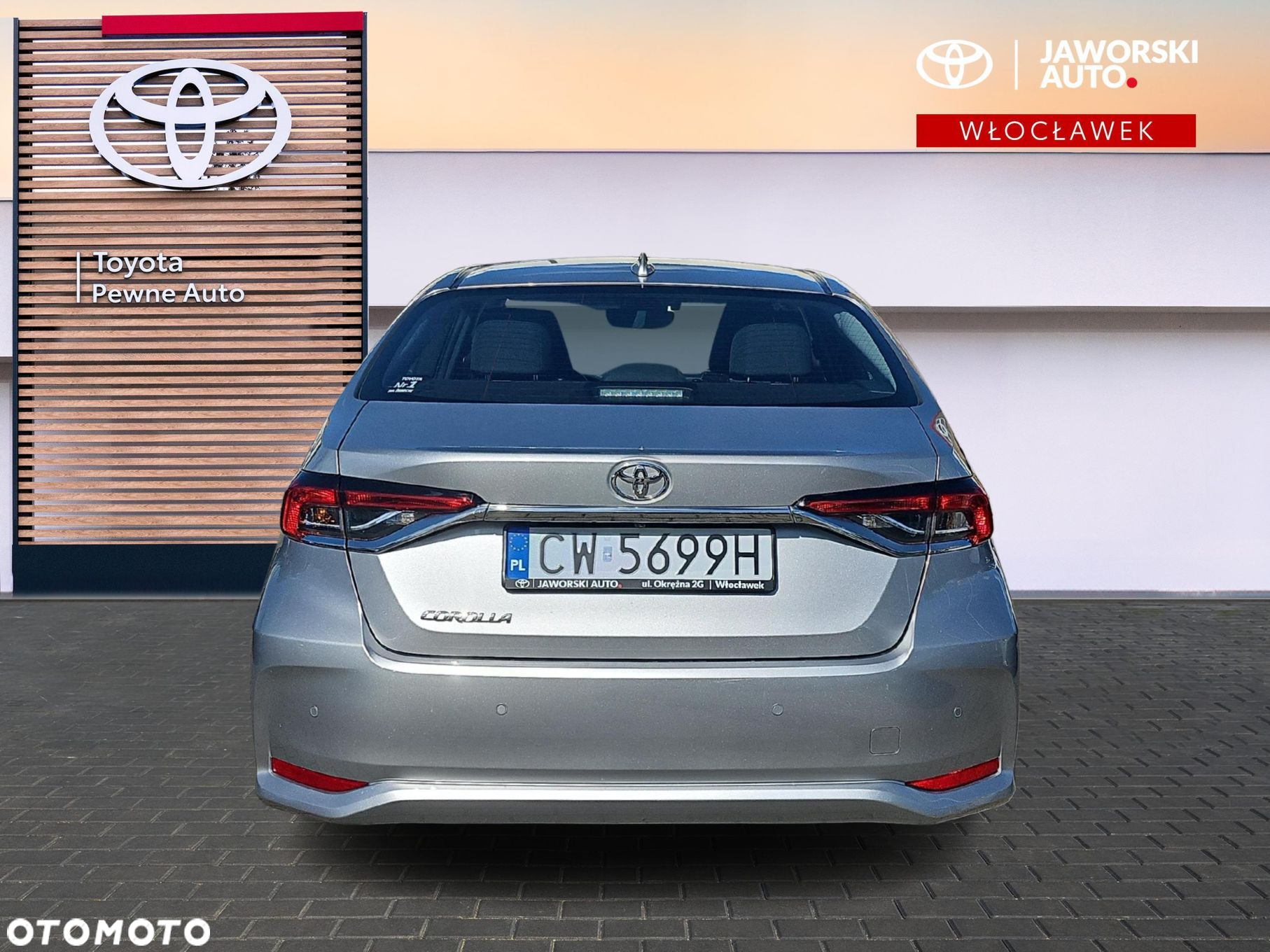 Toyota Corolla - 4