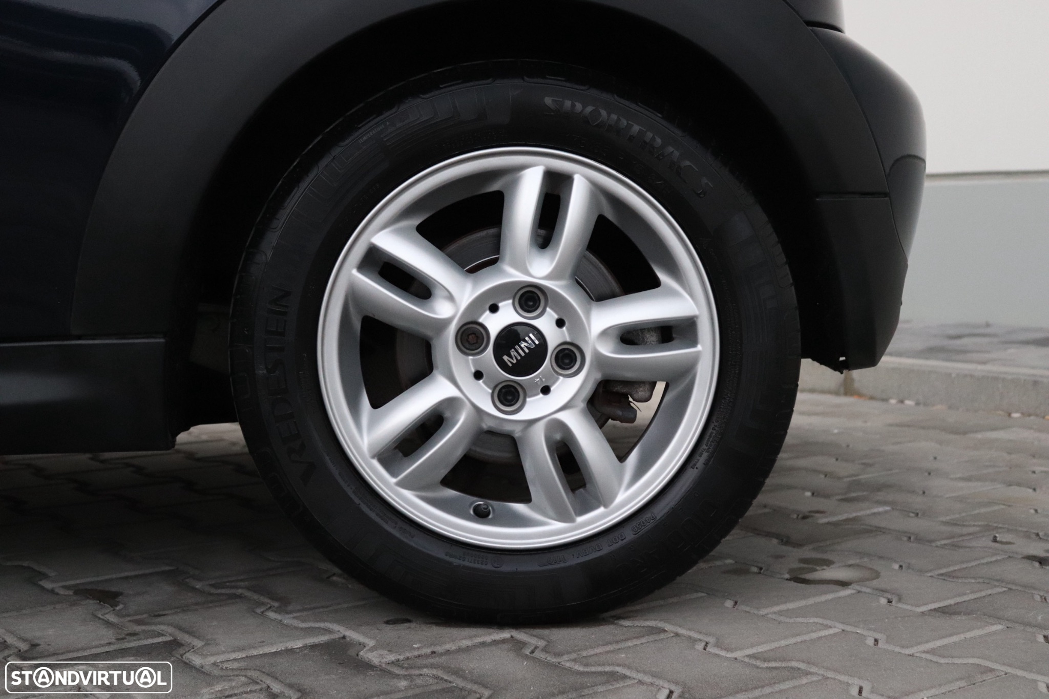 MINI 3 Portas One D - 15
