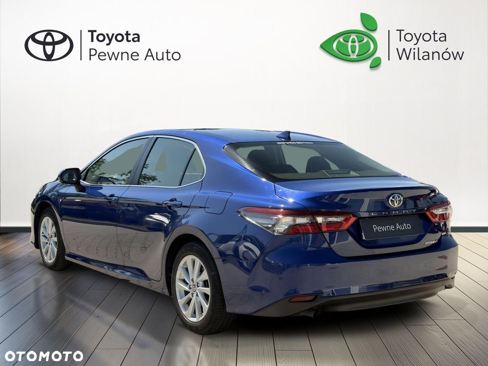 Toyota Camry 2.5 Hybrid Comfort CVT - 3