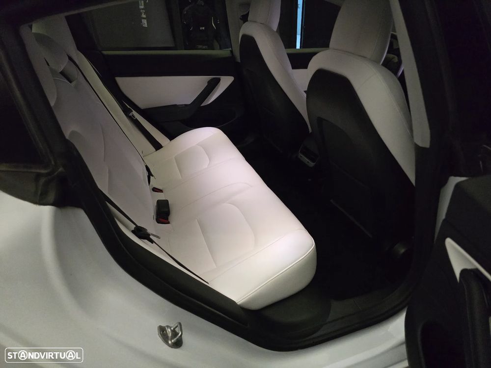 Tesla Model 3 AWD Dual Motor Performance - 7