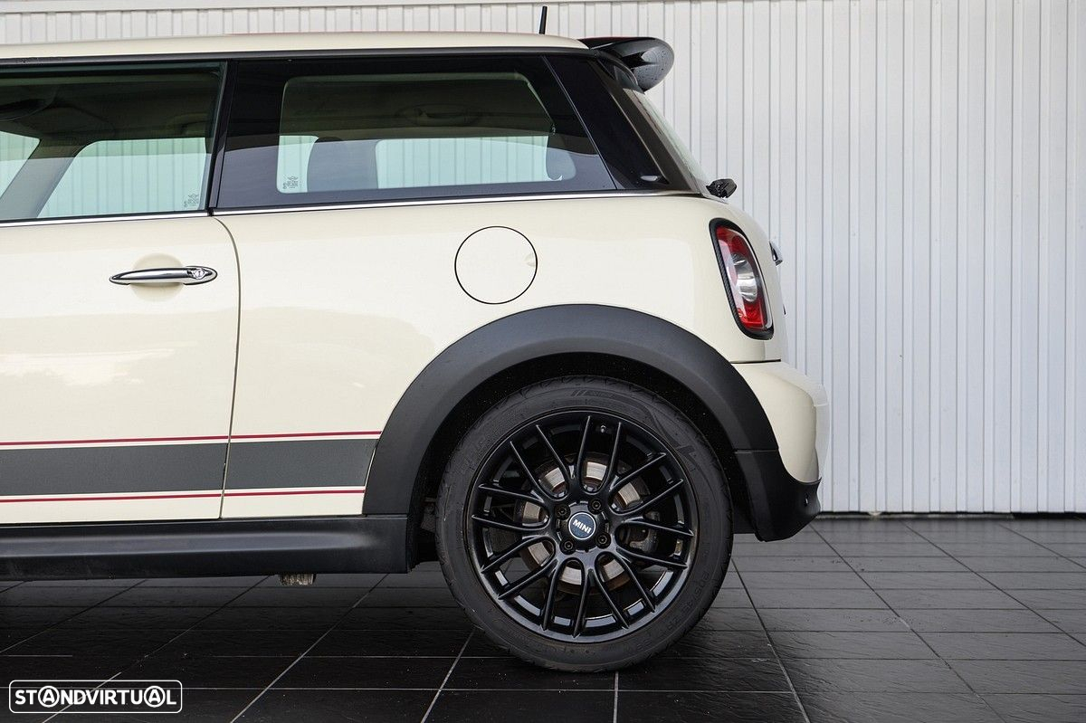 MINI 3 Portas Cooper D - 7