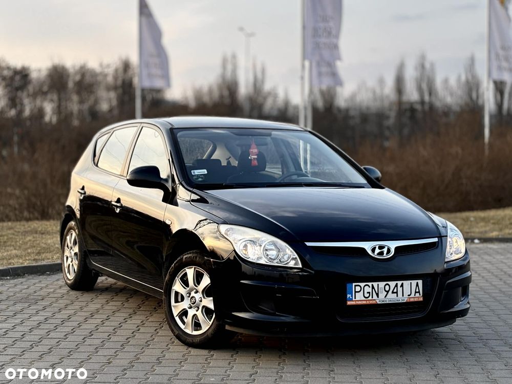 Hyundai i30 1.4 Base + - 2