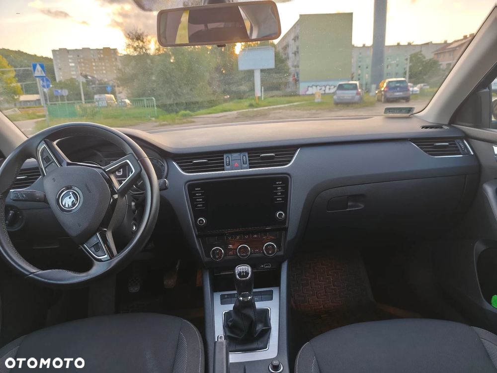 Skoda Octavia 1.6 TDI SCR Ambition - 37