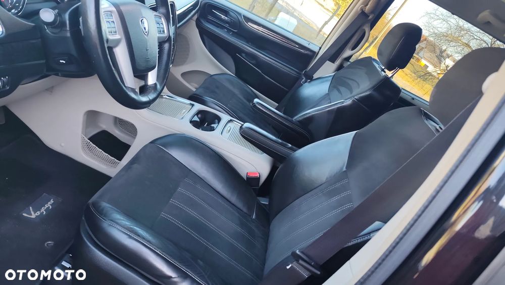 Lancia Voyager 2.8 Multijet 16v Platinum - 6