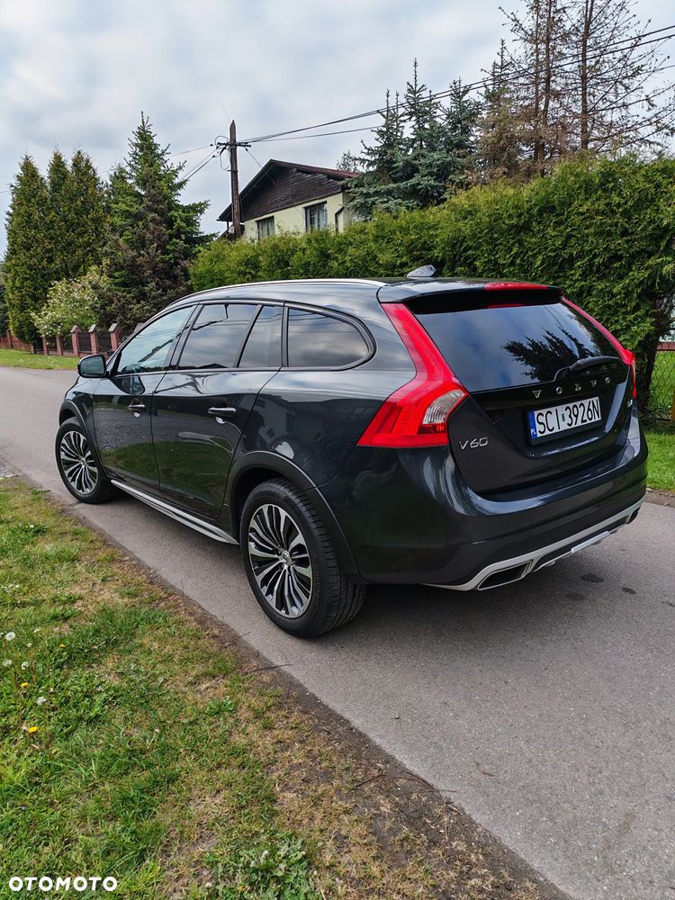 Volvo V60 Cross Country D4 Geartronic Summum - 11