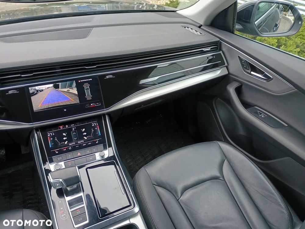 Audi Q8 - 18