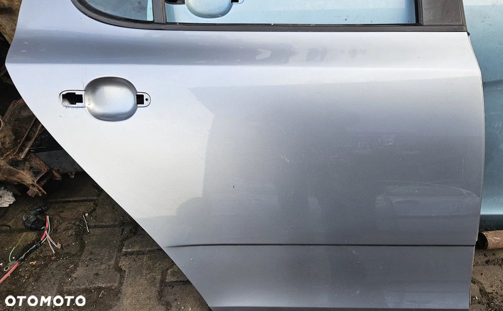 Skoda Fabia II 2 drzwi tył tylne lewe - 4