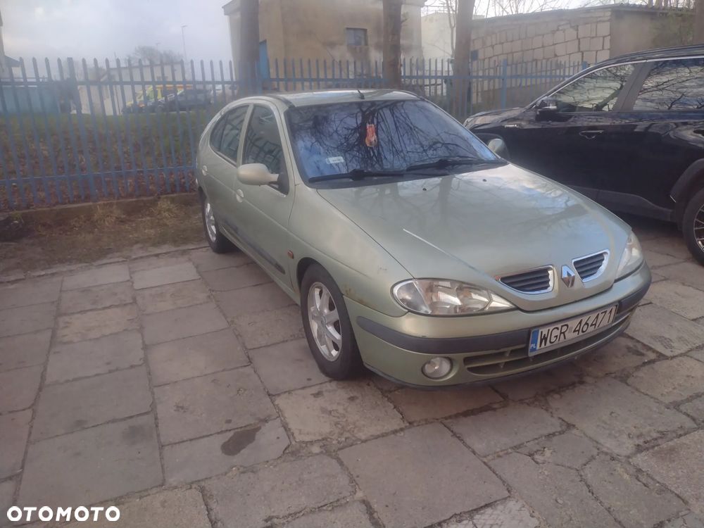 Renault Megane 1.6 - 5