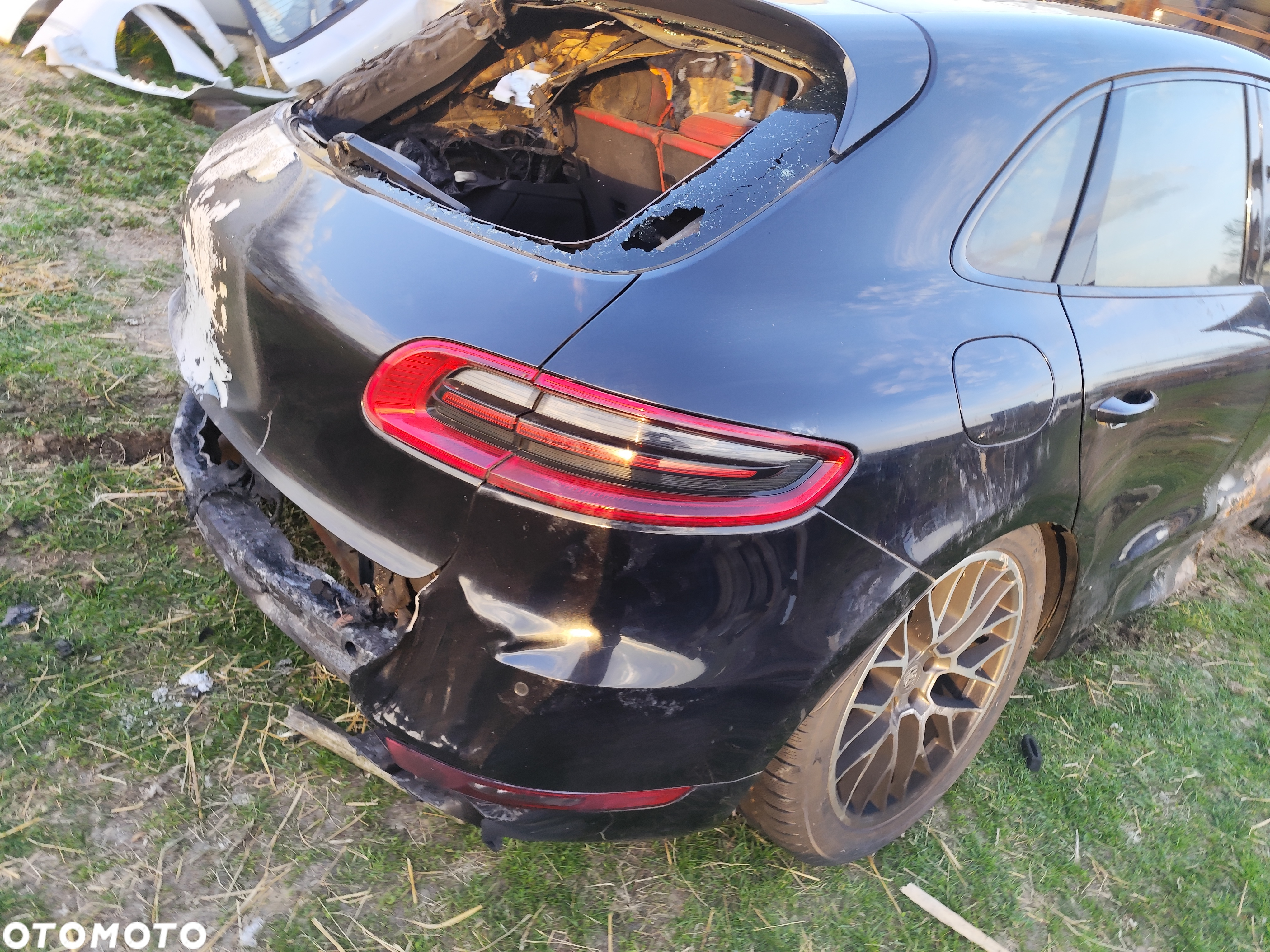 Porsche Macan Turbo S 14r. Karoseria Do rejestracji - 2