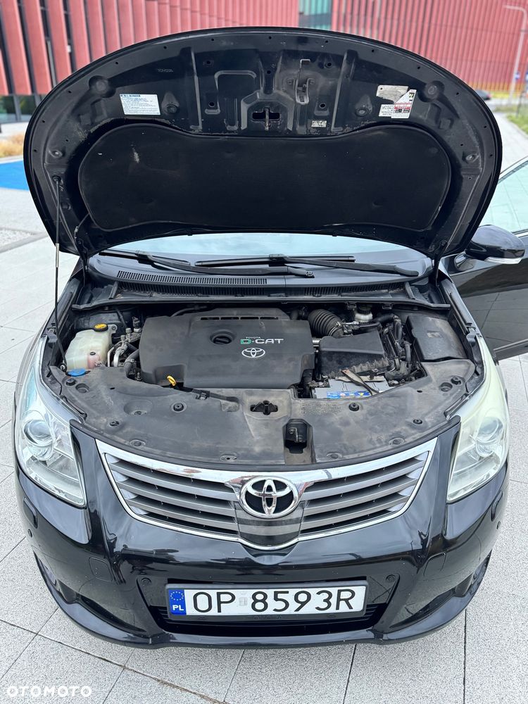 Toyota Avensis 2.2 D-4D Premium - 18