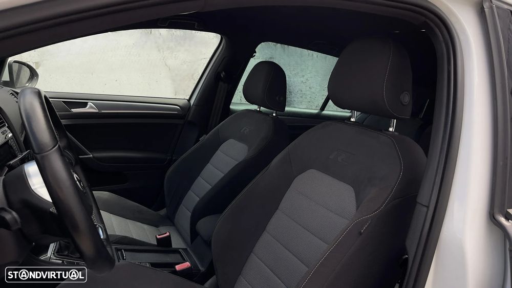 VW Golf 2.0 TDI Highline - 21