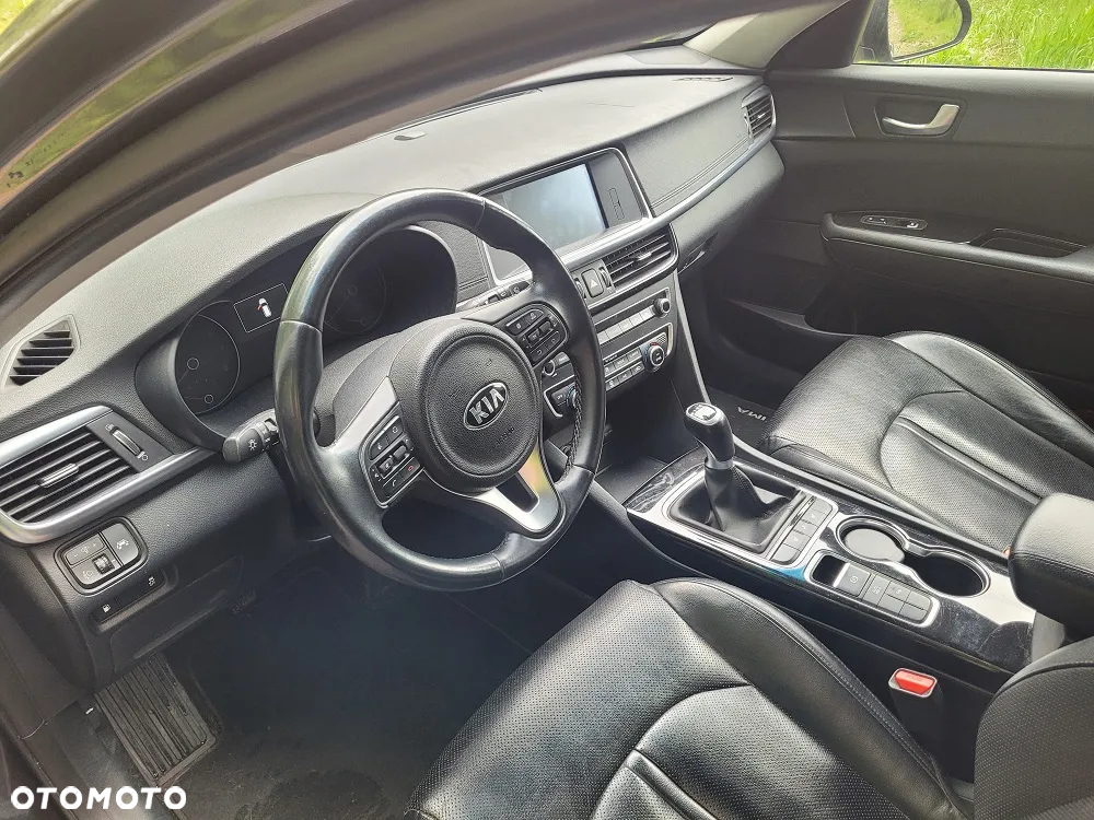 Kia Optima - 7