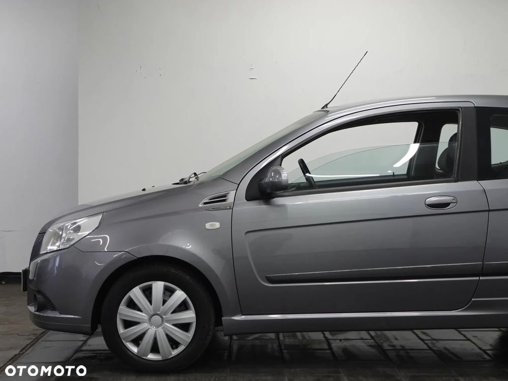Chevrolet Aveo 1.2 - 11