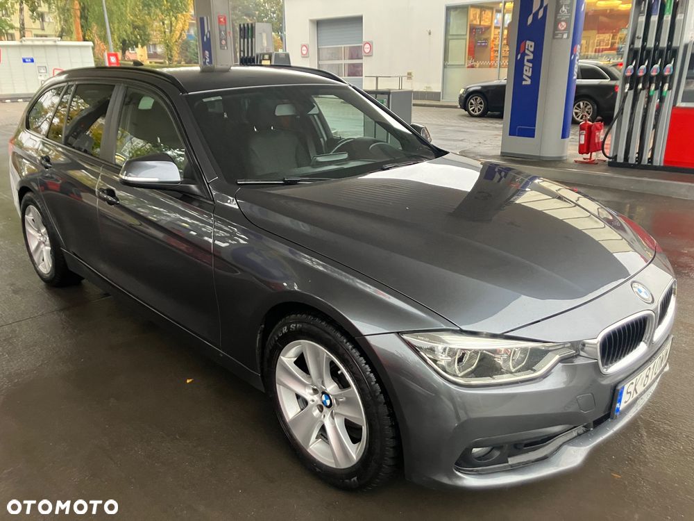 BMW Seria 3 316d Touring - 22