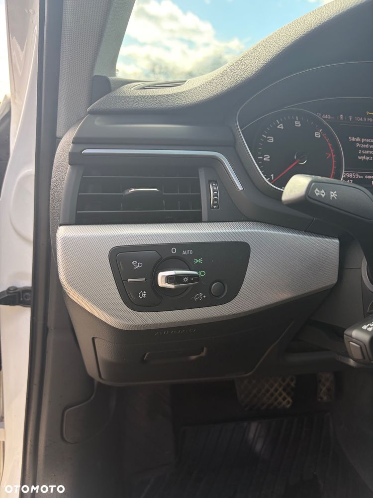 Audi A4 Limousine 2.0 TFSI ultra S tronic - 15