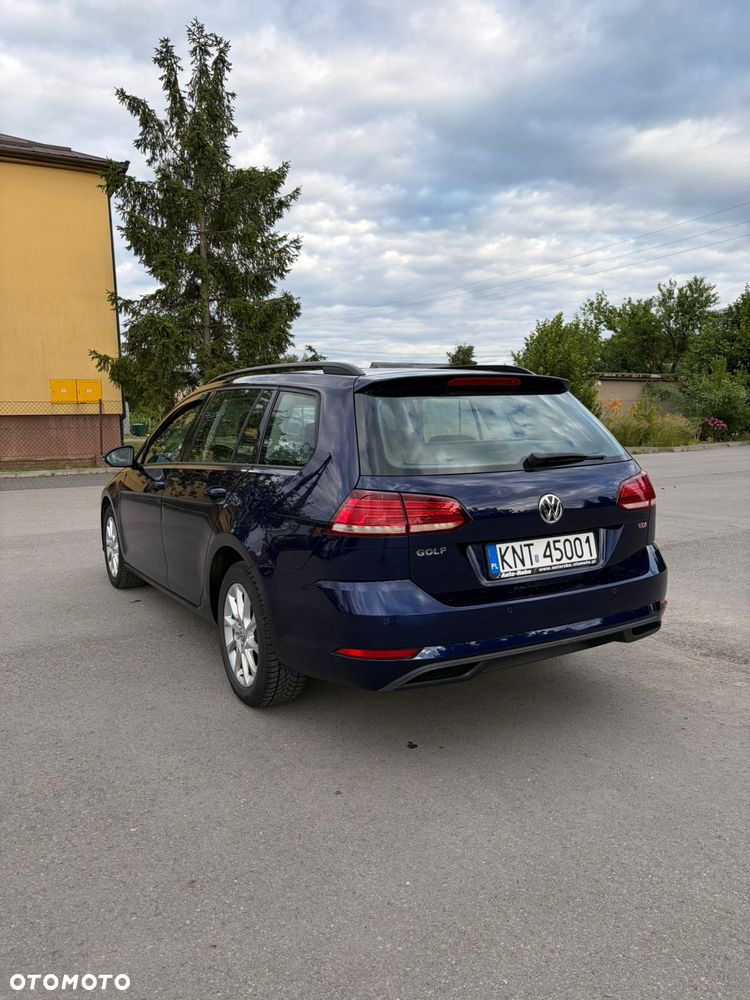 Volkswagen Golf - 5
