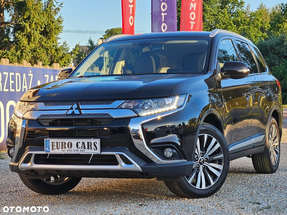 Mitsubishi Outlander 2.0 Instyle Navi CVT - 2