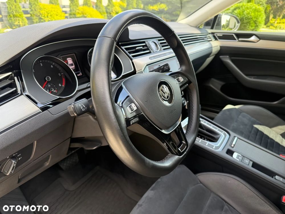 Volkswagen Passat 2.0 TDI BMT SCR 4Mot Highline DSG7 - 21