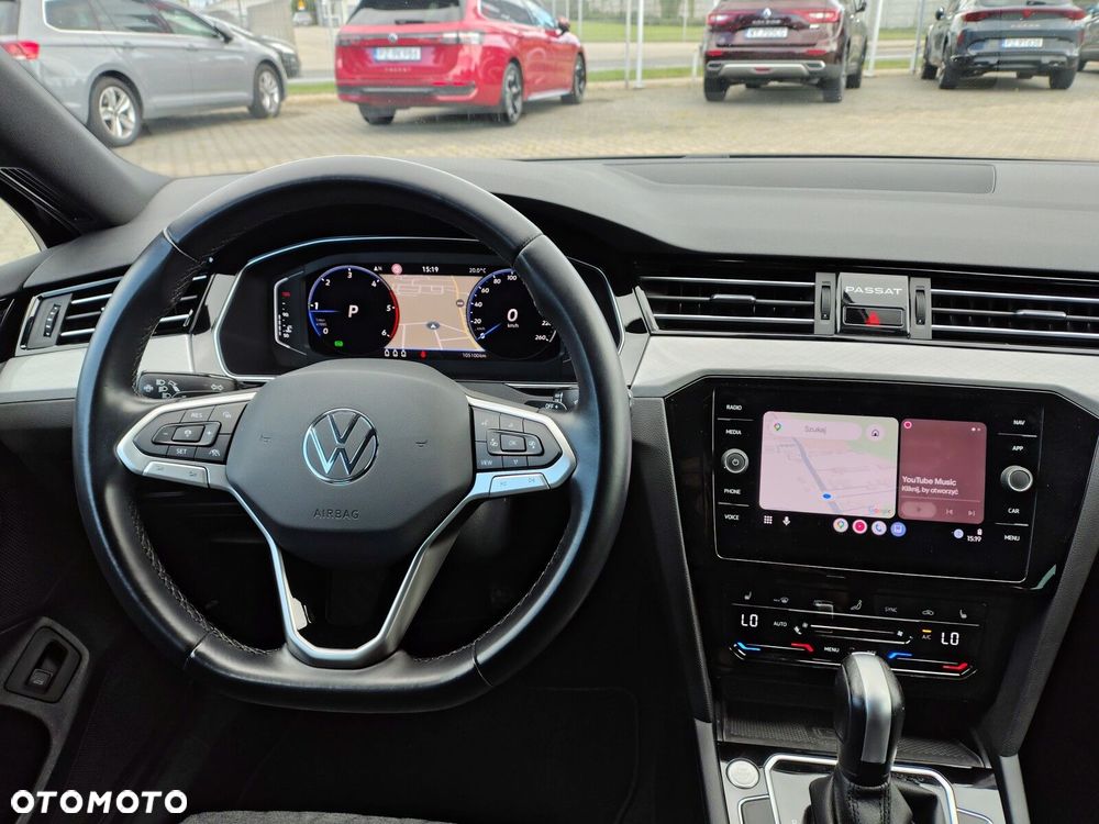 Volkswagen Passat - 22