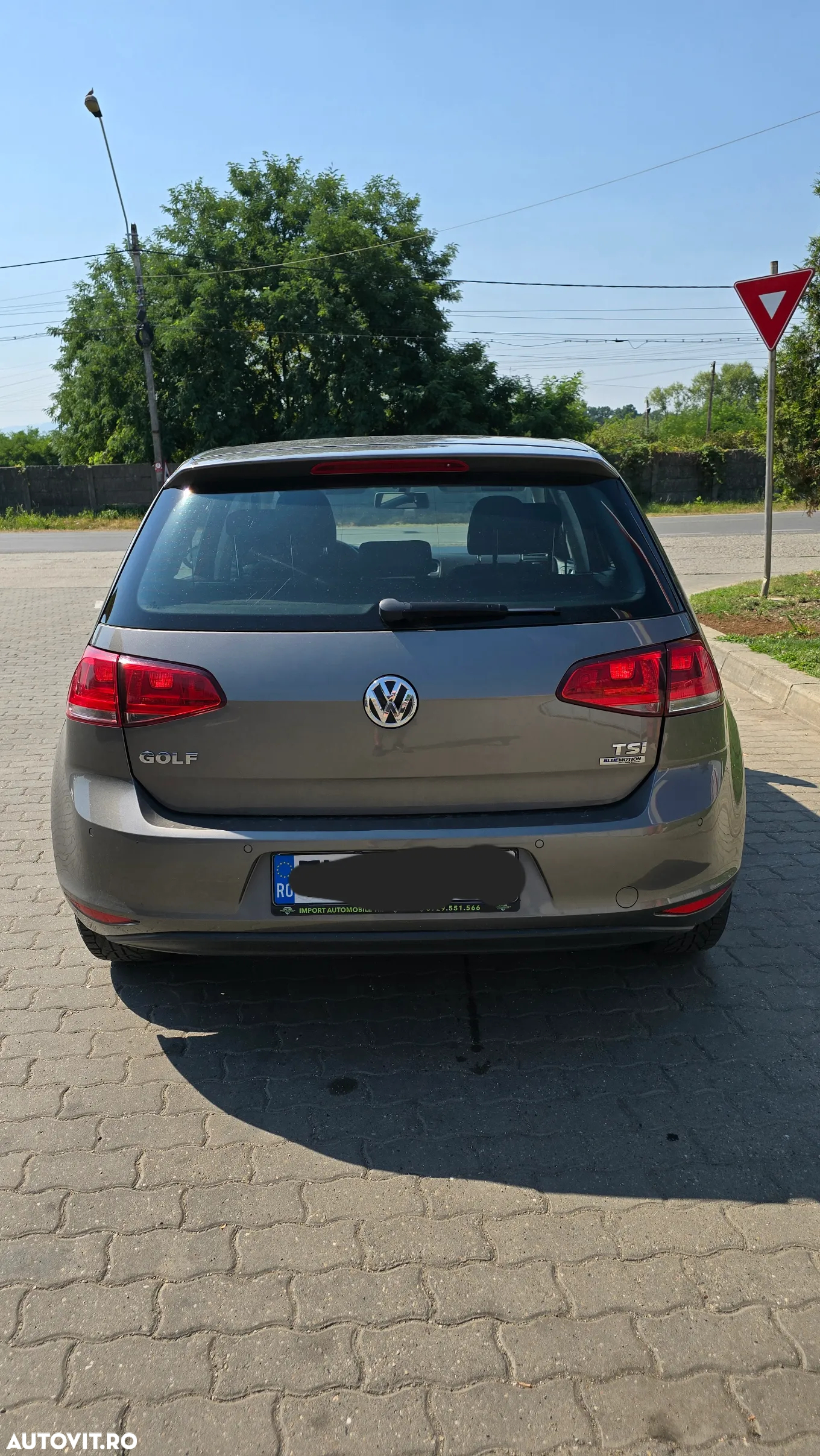 Volkswagen Golf 1.2 TSI BMT Comfortline - 4
