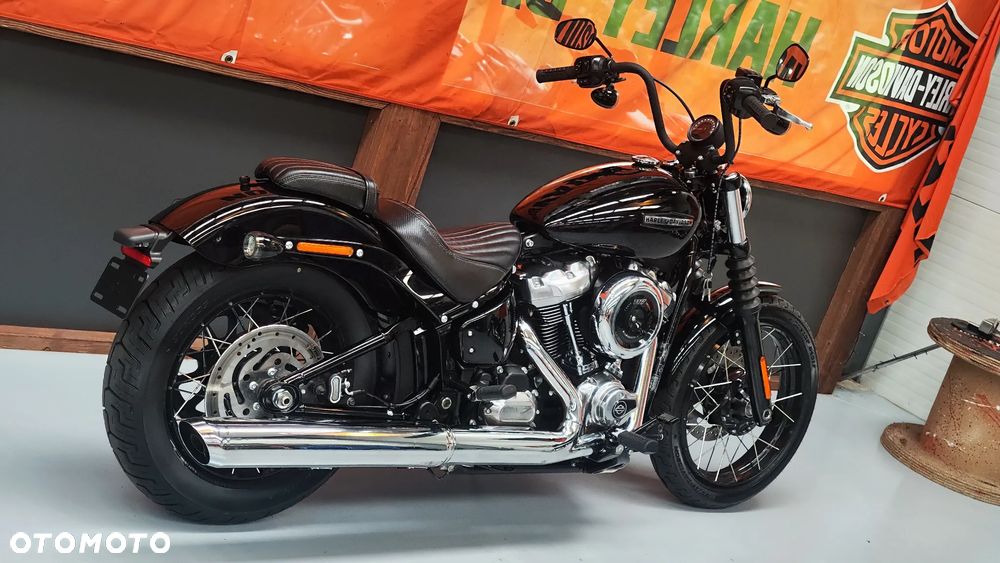 Harley-Davidson Softail Street Bob - 3