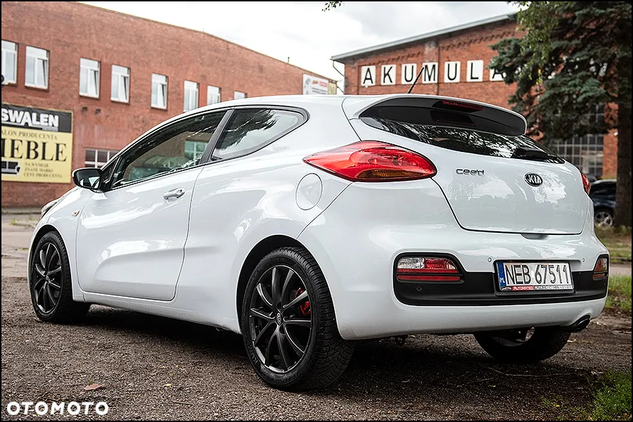Kia ProCeed - 7