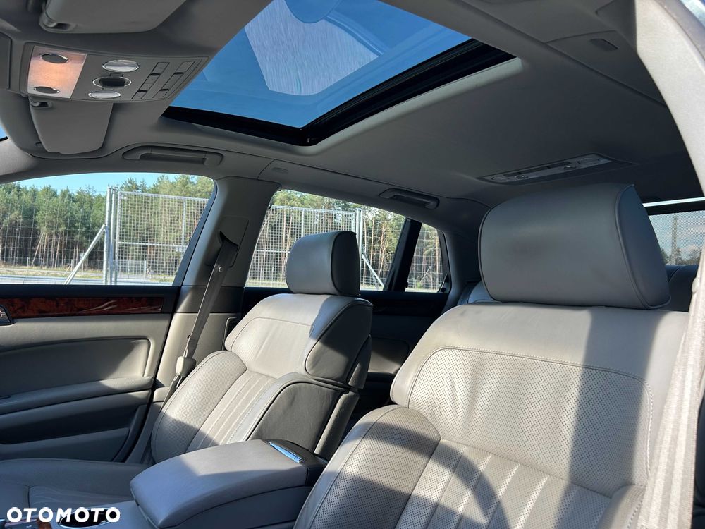 Volkswagen Phaeton - 7