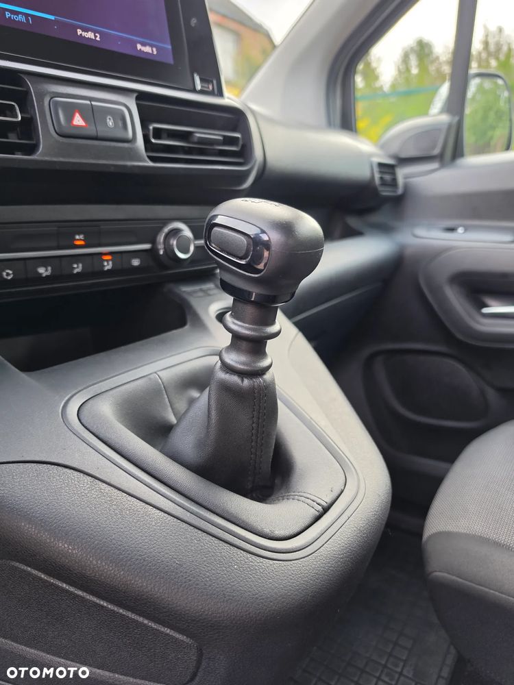 Peugeot Rifter 1.5 BlueHDI Active - 28