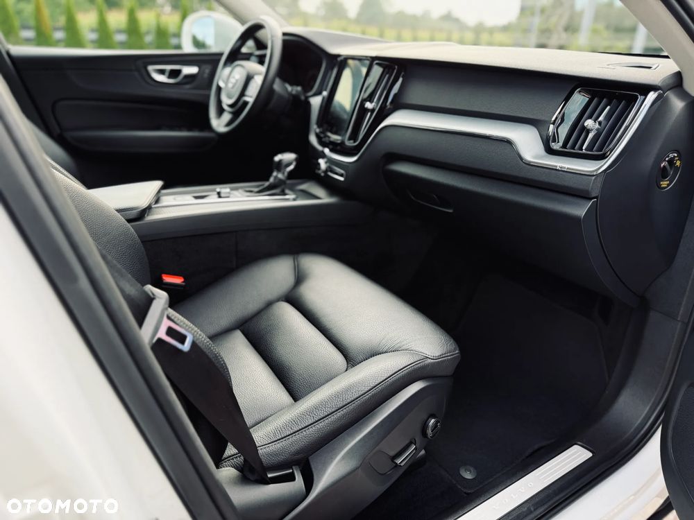 Volvo XC 60 D4 Geartronic Momentum - 22