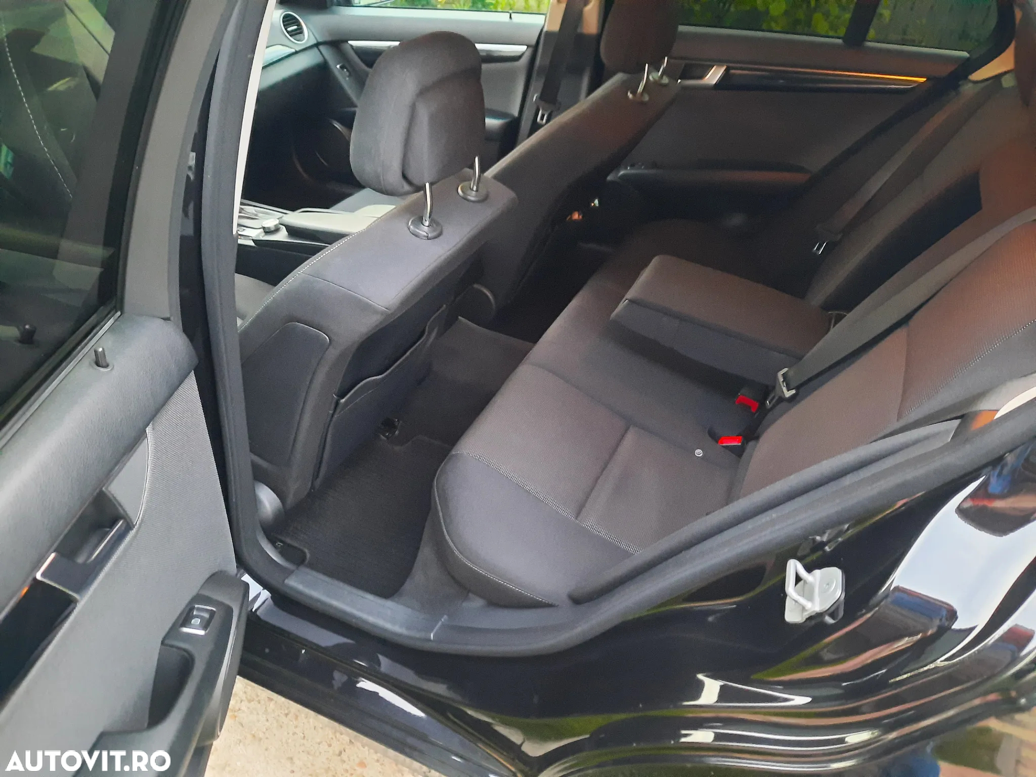Mercedes-Benz C 250 (BlueTEC) d 4Matic T 7G-TRONIC - 6
