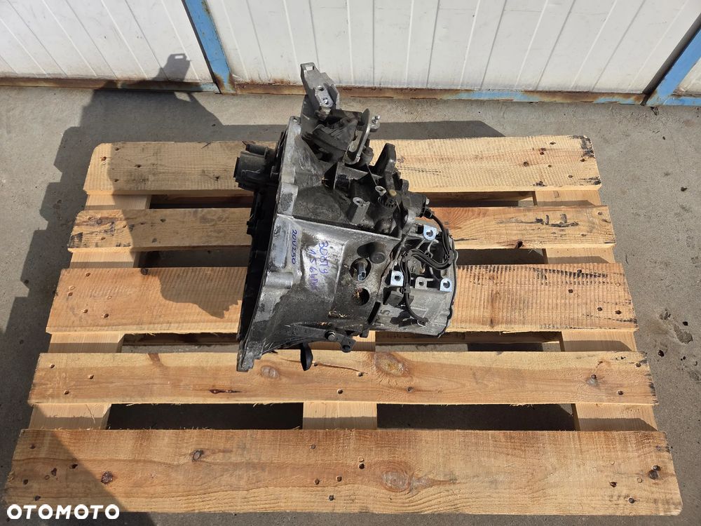 Skrzynia biegów 1.5 BLUE HDI 20V250 Peugeot 308 T9 - 1