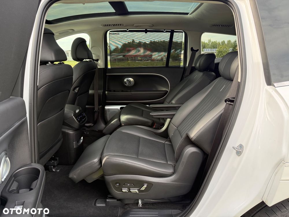 Hyundai IONIQ 9 110kWh Calligraphy AWD - 8